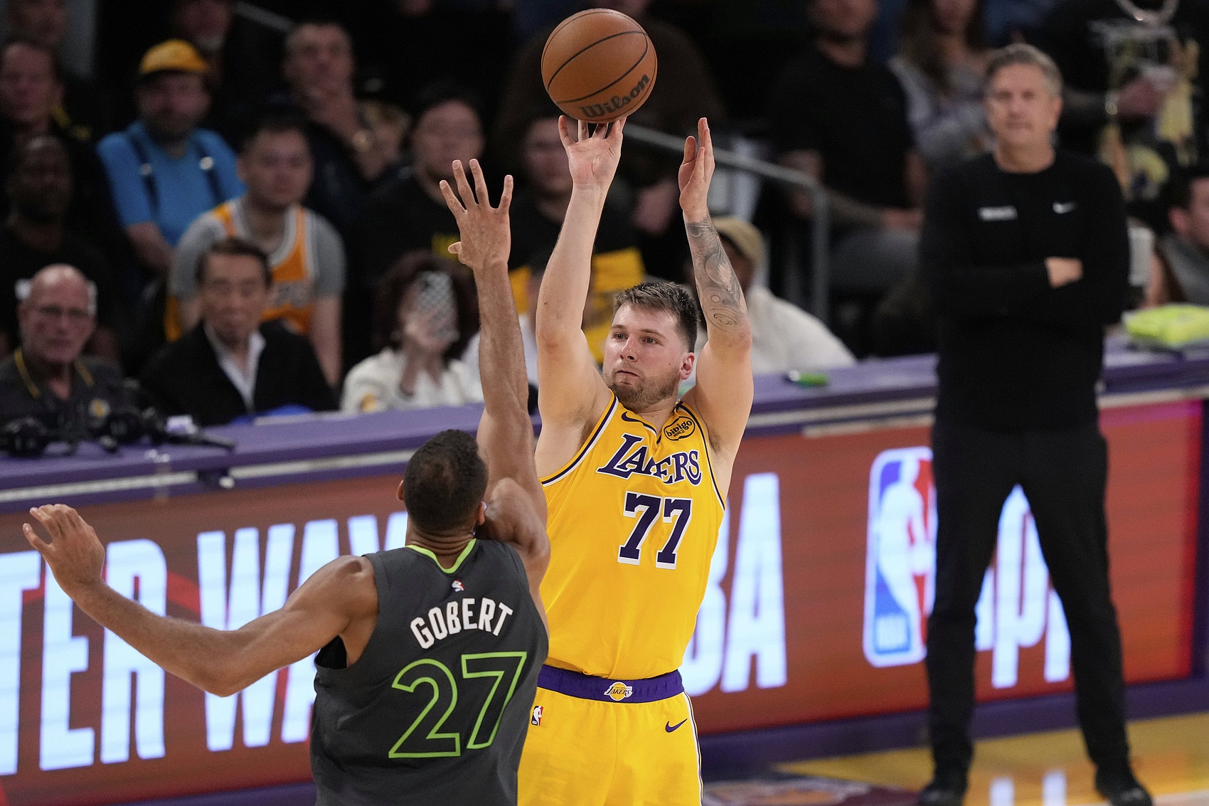 東契奇：彈跳不是唯一天賦 我的平衡能力和急停能力很強(qiáng)