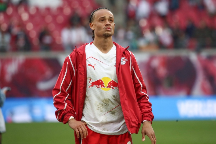 7000萬(wàn)歐！英媒：切爾西有意哈維-西蒙斯 已就個(gè)人條款達(dá)成一致