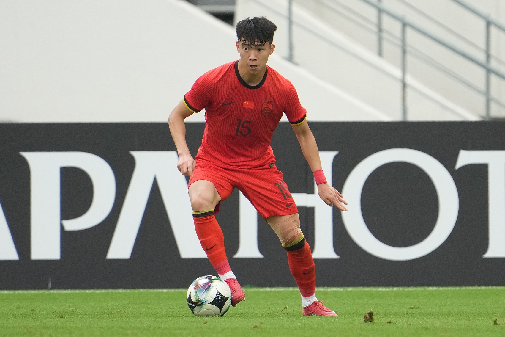 足球報談國足重建：球迷對東歐主帥缺乏信心，熱身賽不能邀請弱隊