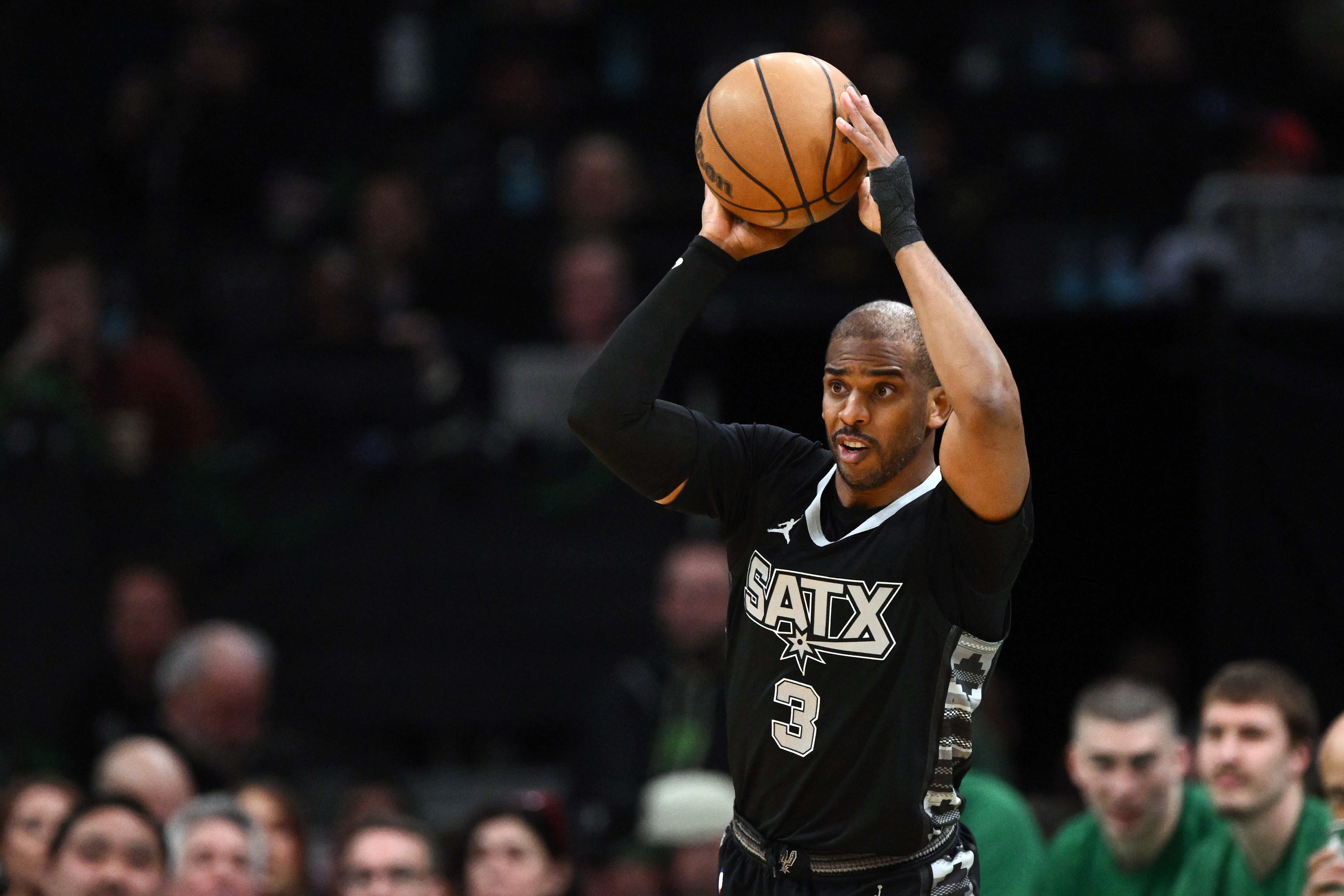 2025-26賽季將是生涯最后一季？保羅：我不知道 我會(huì)很享受賽季