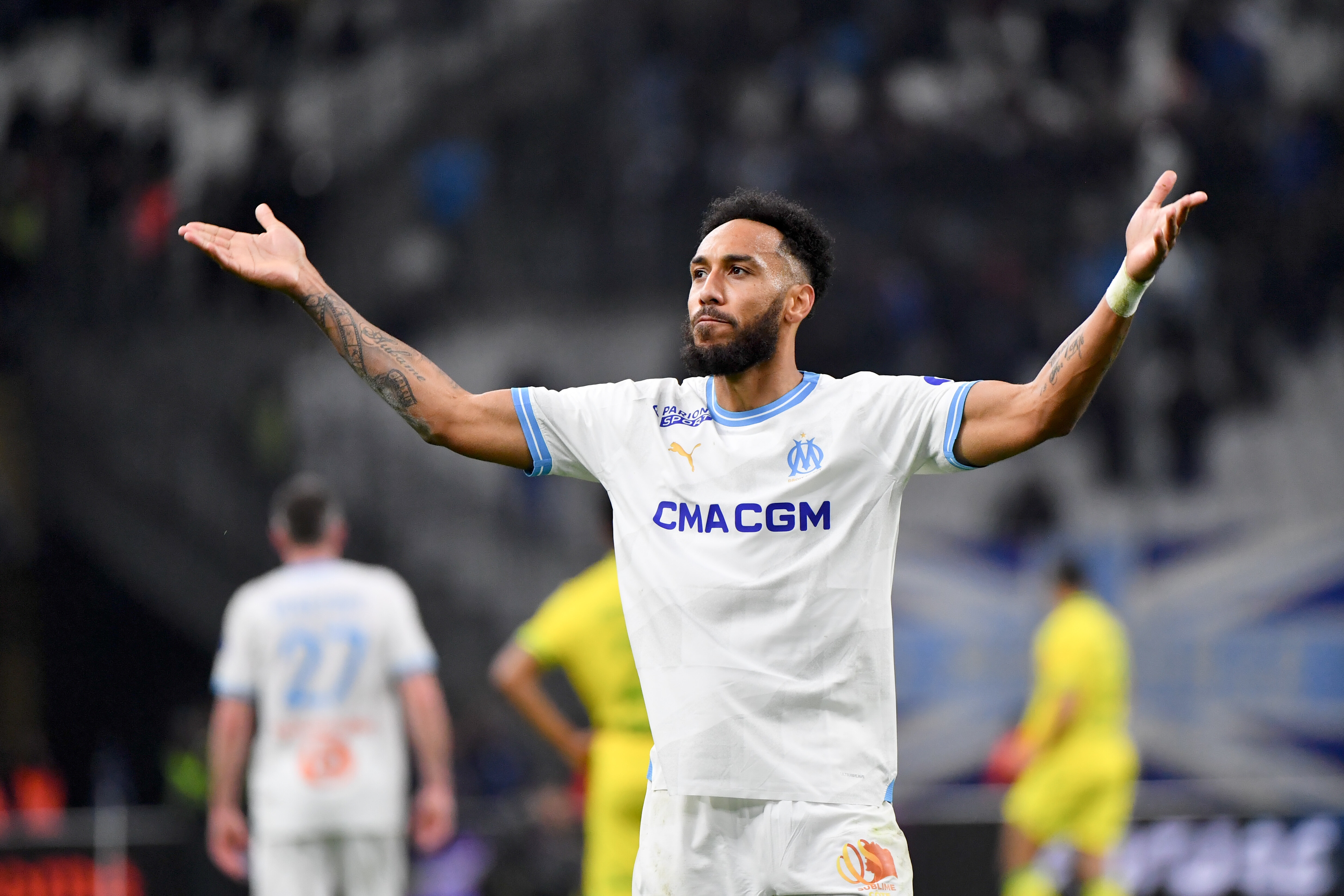 記者：奧巴梅揚明日飛赴馬賽&周四體檢，已就2年合同達協(xié)議