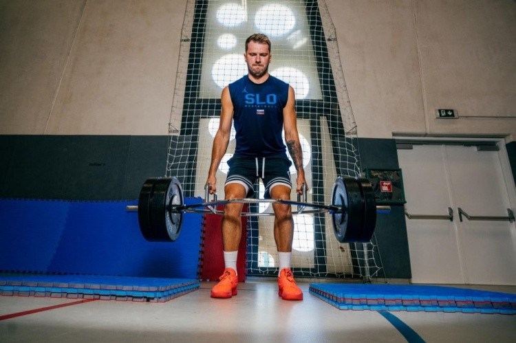 狠了心??東契奇：為了專注體能訓(xùn)練 我一個月沒碰籃球！