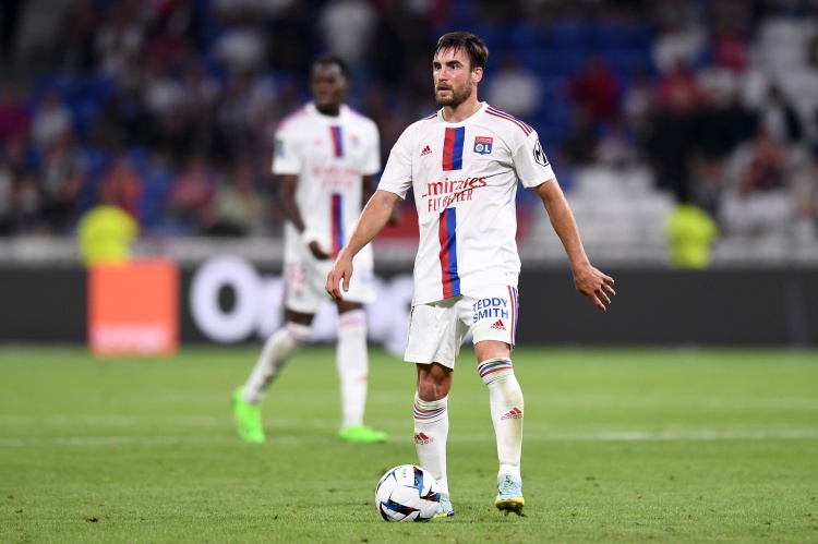 記者：32歲的阿根廷后衛(wèi)塔利亞菲科已與里昂的合同續(xù)約至2027年