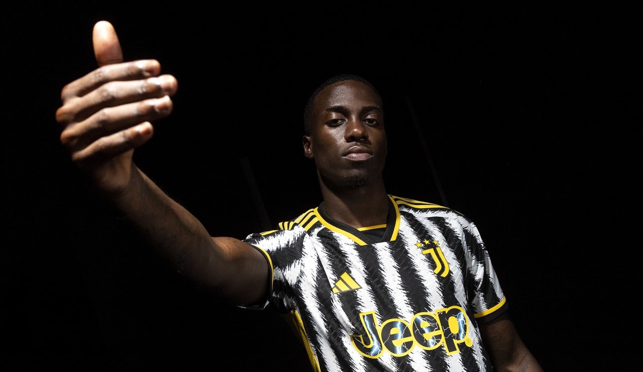 羅馬諾：馬賽未放棄簽維阿&與尤文正在談判 球員只想加盟馬賽