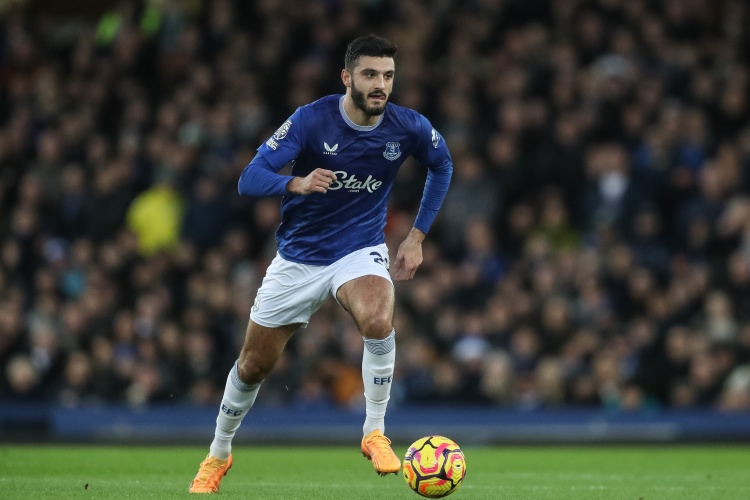 記者：切爾西前鋒布羅亞已同意加盟伯恩利，將接受體檢