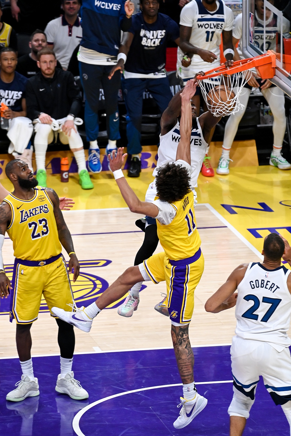 隊(duì)記：海斯市場(chǎng)一般 湖人簽他是給他&東契奇的共同經(jīng)紀(jì)人一個(gè)面子