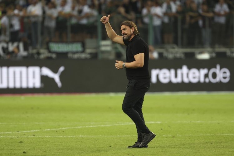 法爾克：利茲聯(lián)的新援身體素質(zhì)要好，我們要避免簽30多歲的球員