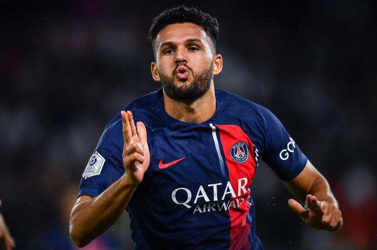 記者：塞斯科是紐卡鋒線引援首選，備選中有巴黎球員拉莫斯