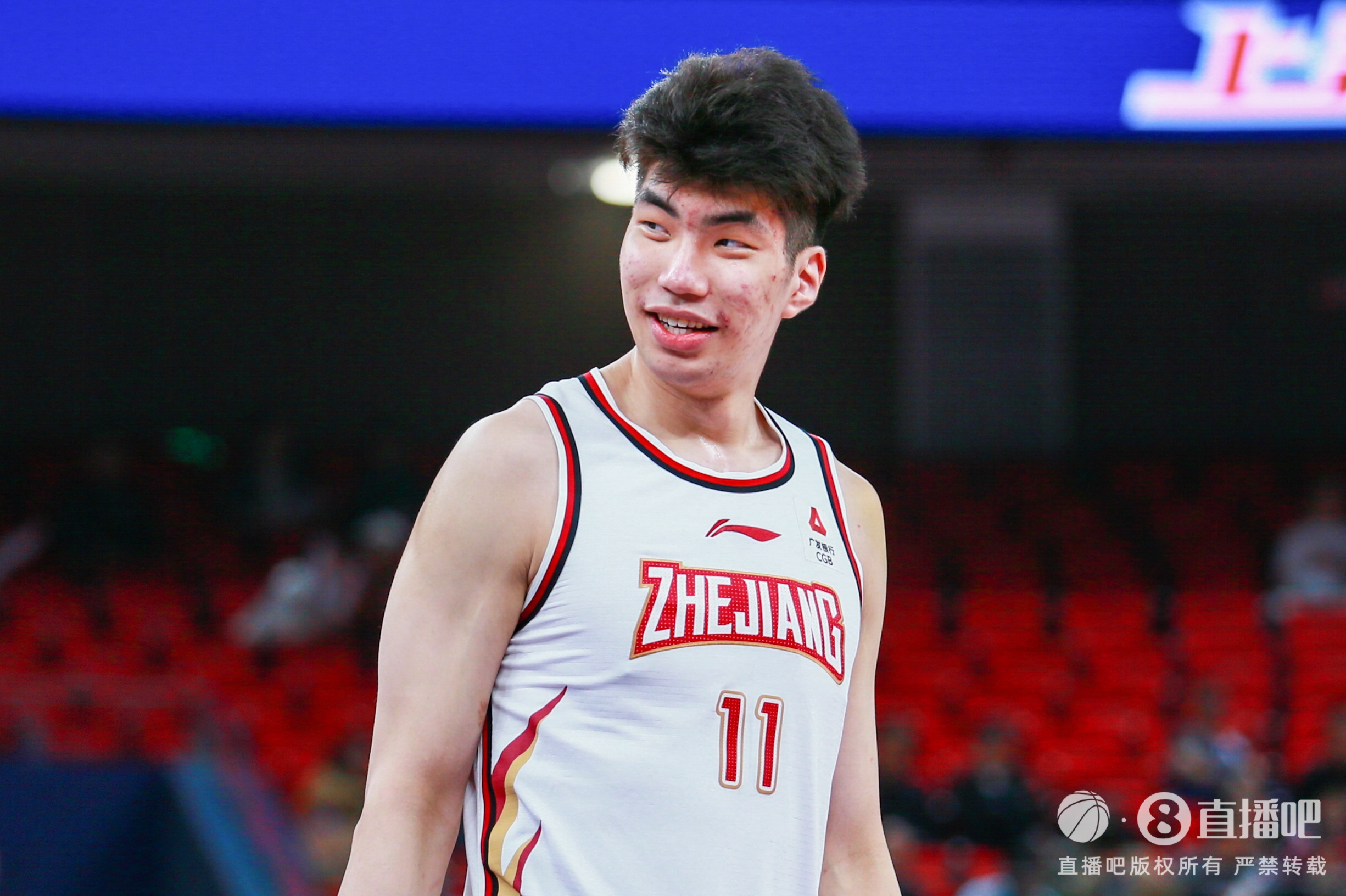 余嘉豪：歐洲籃球環(huán)境或更適合中國(guó)球員發(fā)展 但要更早地融入體系