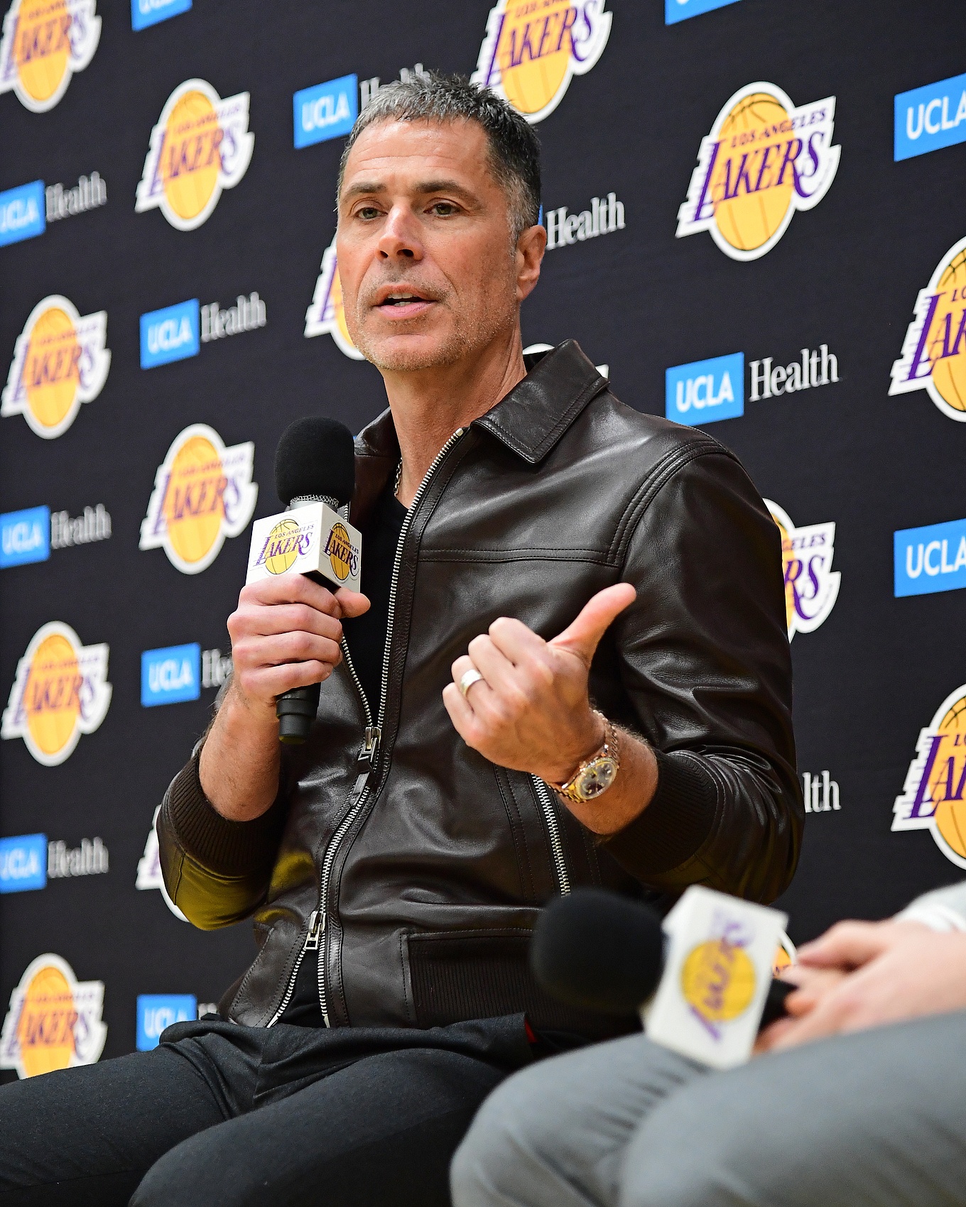 佩林卡：湖人始終在“現(xiàn)在就要奪冠”模式中 但薪資靈活性很重要