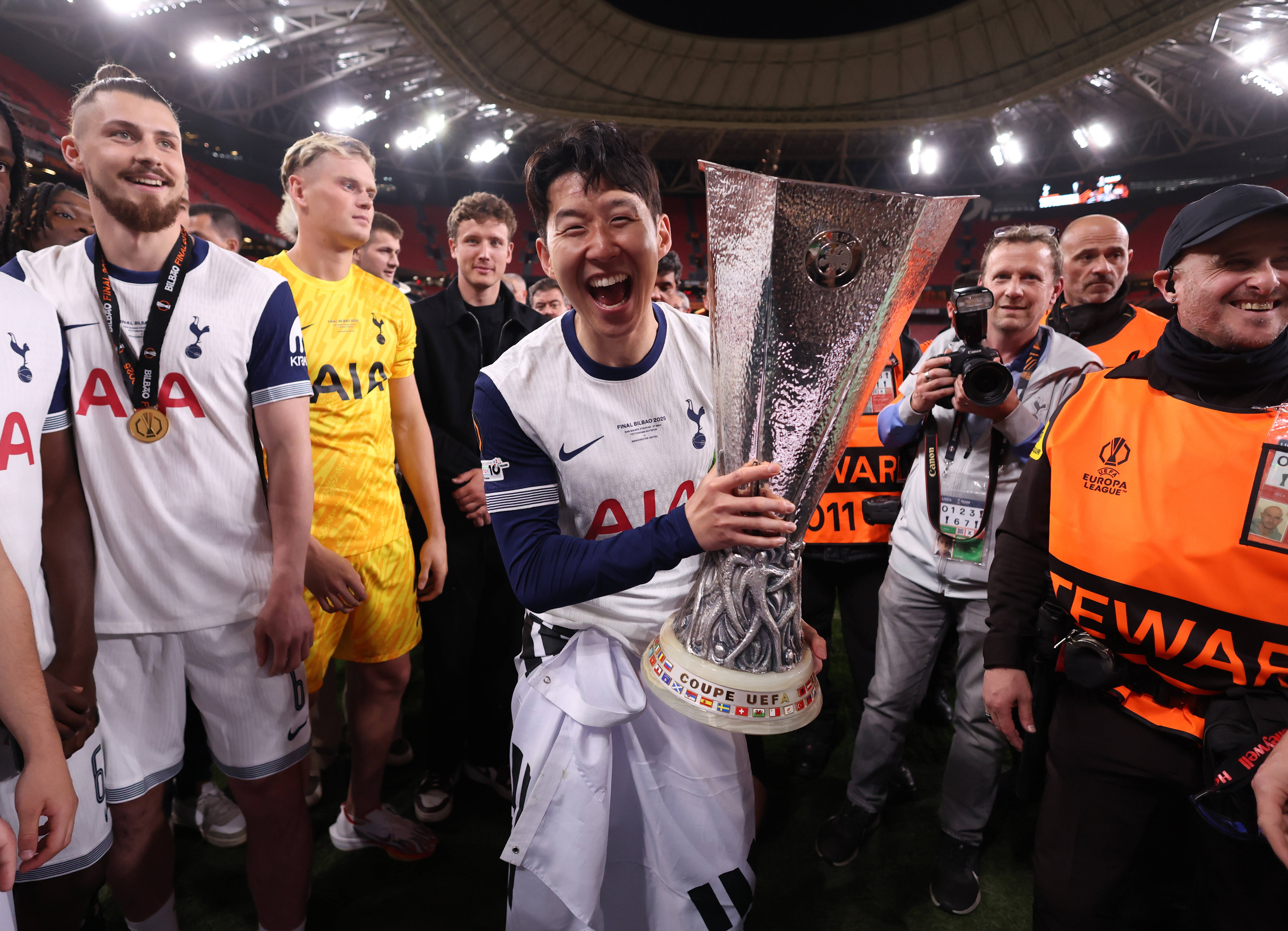 郵報(bào)觀點(diǎn)：孫興慜是比凱恩更偉大的熱刺傳奇，他把巔峰獻(xiàn)給球隊(duì)