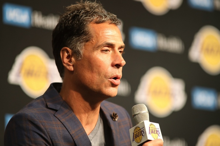 湖記：新老板在球隊(duì)運(yùn)營(yíng)中參與度不高 一切維持著此前的狀態(tài)