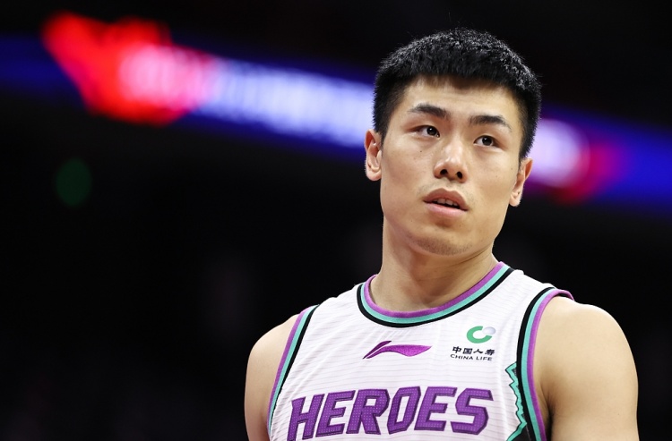 媒體人：劉毅張旭已經(jīng)和山東男籃完成續(xù)約 王證將上調(diào)一線隊(duì)