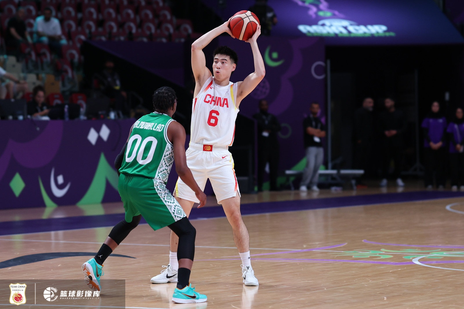 媒體人：首勝進攻亮眼 防不住對手小外援成短板 末節(jié)節(jié)奏需調整