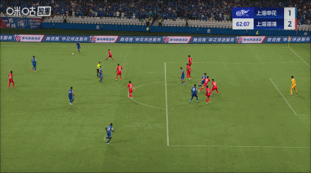 這就是國(guó)門！路易斯回頭望月頭球攻門，顏駿凌極限反應(yīng)將球救出！