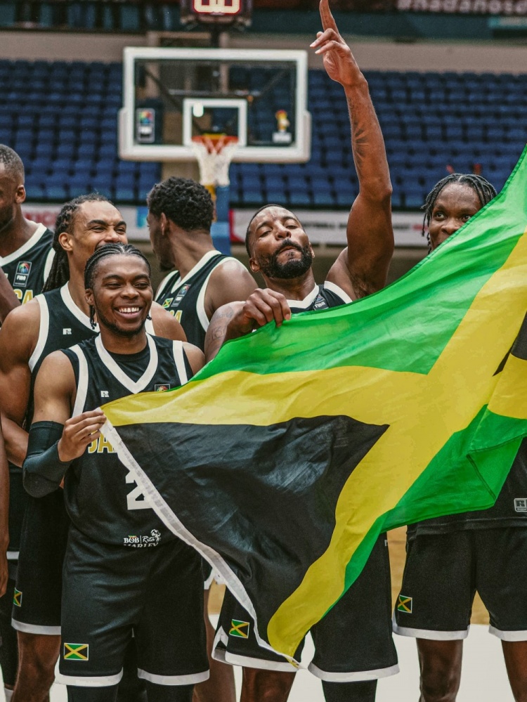 兩場場均23分！鮑威爾：很榮幸代表家鄉(xiāng)牙買加出戰(zhàn)！