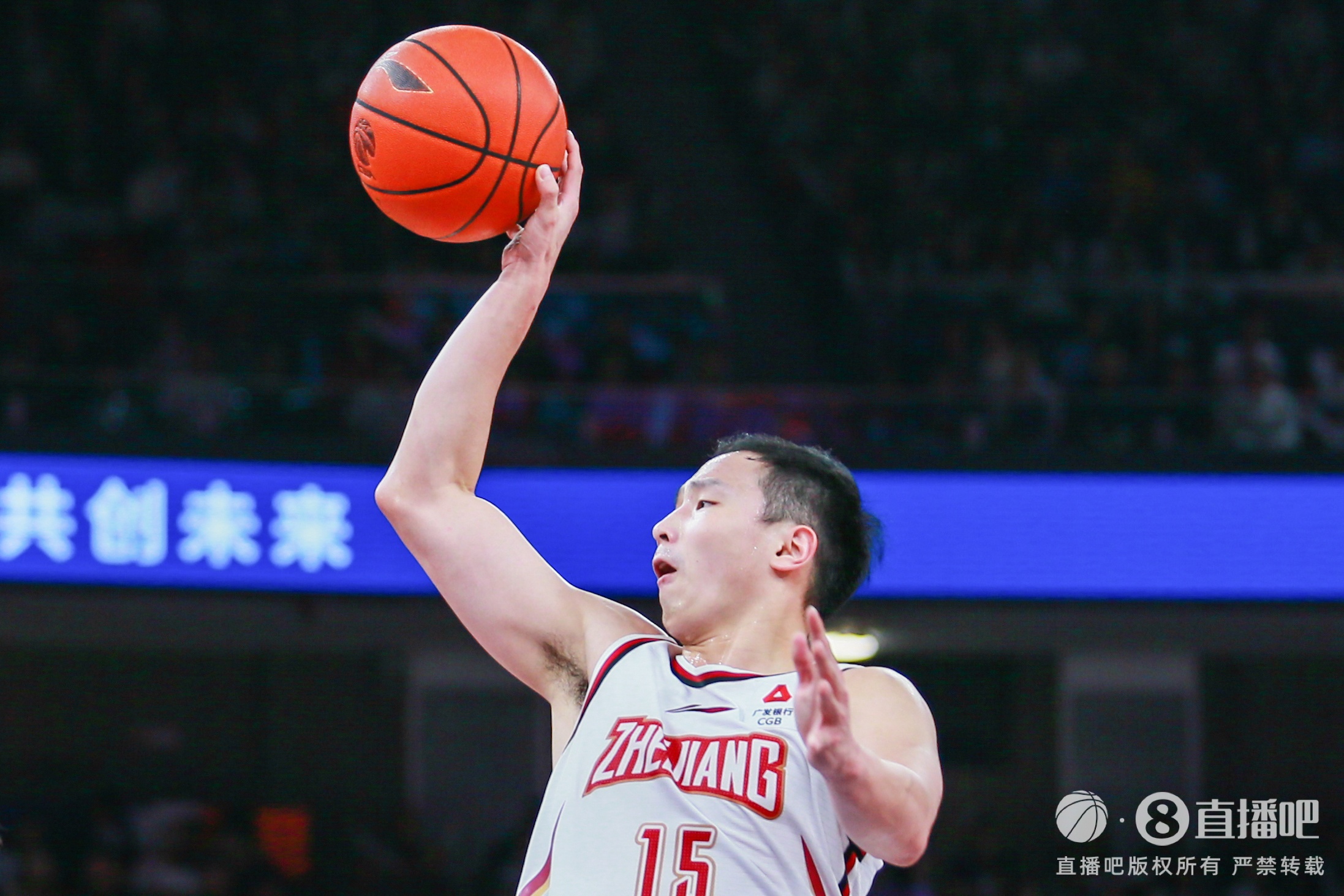 媒體人評王奕博風(fēng)波：職業(yè)聯(lián)賽多少年了 還在因體育局編制鬧糾紛