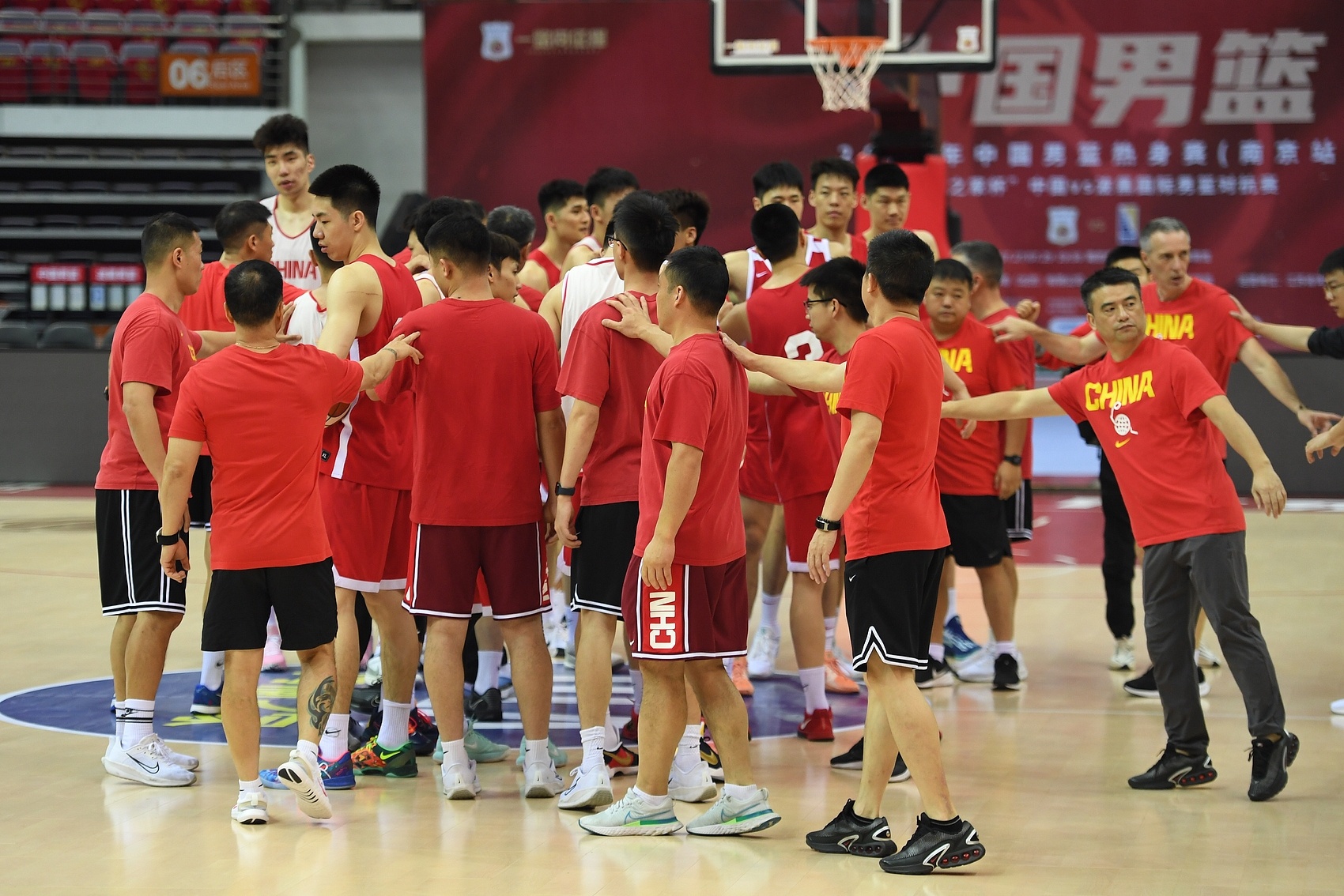 媒體人：中國男籃只要正常發(fā)揮 大概率戰(zhàn)勝新西蘭 挺進(jìn)亞洲杯決賽