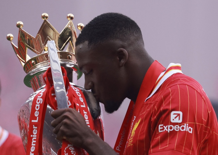 合同還剩一年，記者：利物浦正就科納特的續(xù)約事宜進行積極談判