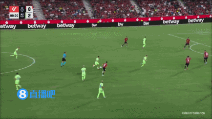 我的我的??拉什福德補(bǔ)時(shí)突破腳下拌蒜，人過(guò)球不過(guò)尷尬丟球