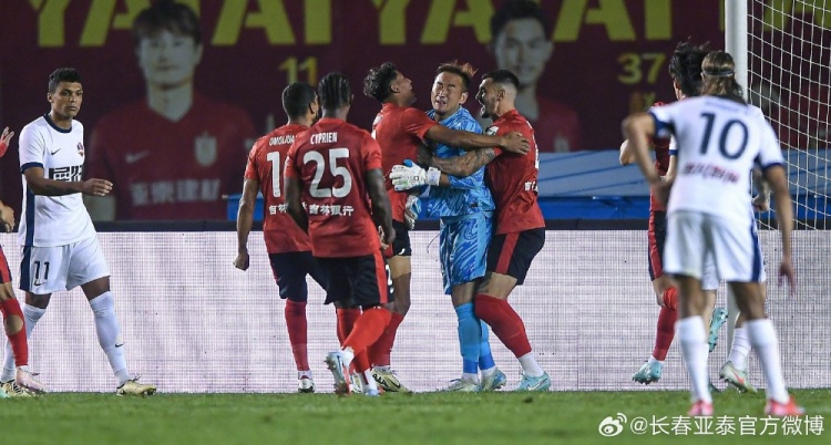 吳亞軻右腿膝關(guān)節(jié)外側(cè)半月板損傷，需要3-5個月的康復(fù)時間