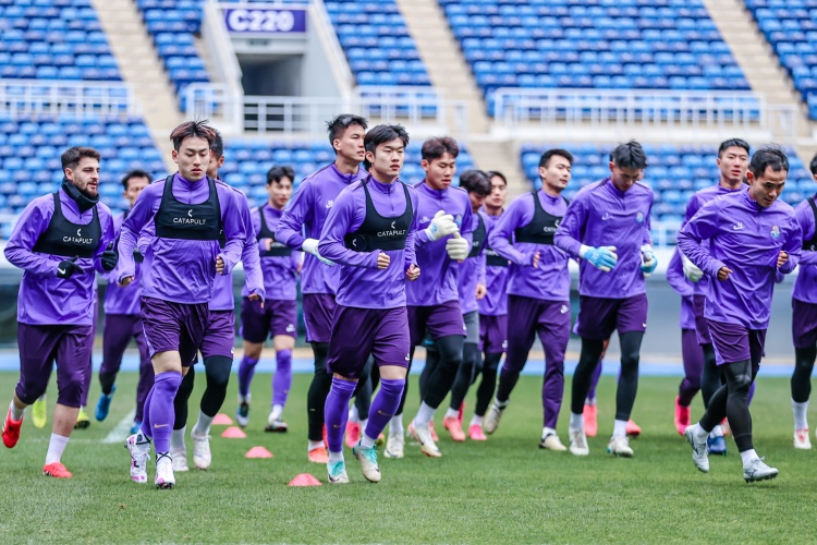 記者談津門虎客場(chǎng)安排：不僅要保障球員食住行，還要解決訓(xùn)練場(chǎng)地