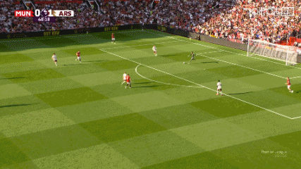 一團(tuán)亂！曼聯(lián)反擊，姆貝莫拿球結(jié)果被阿瑪?shù)聨ё? 
                                         class=