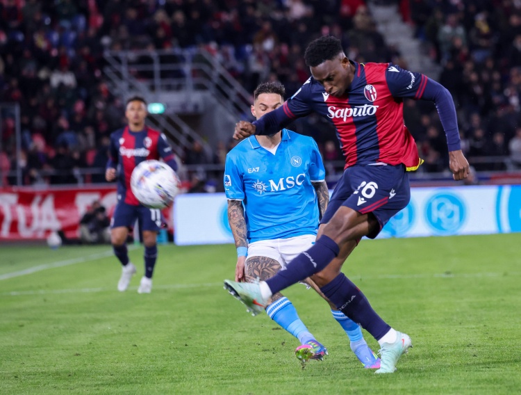 繼續(xù)買！記者：桑德蘭已報價盧庫米，將其視為防線最后一塊拼圖