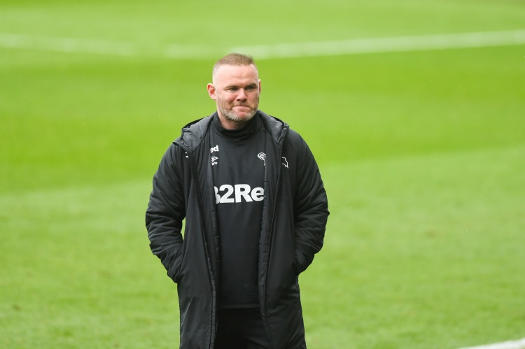 魯尼：必須扣分罰款打擊種族歧視，曾有球員遭歧視在我懷里哭泣