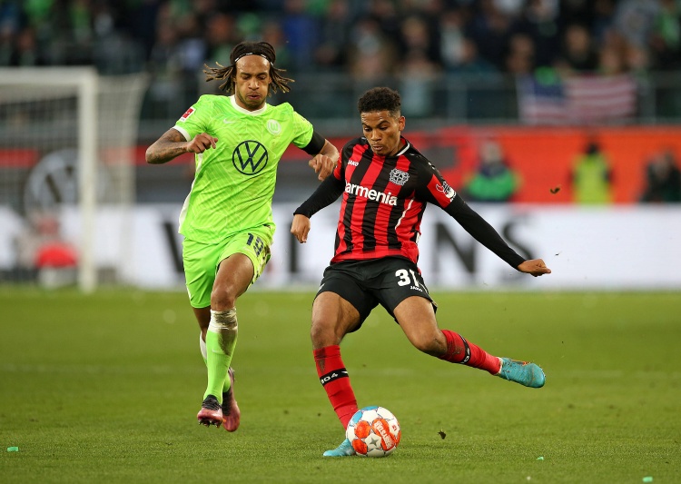 法媒：伯恩茅斯接近敲定藥廠前鋒阿明-阿德利，轉會總價3000萬歐