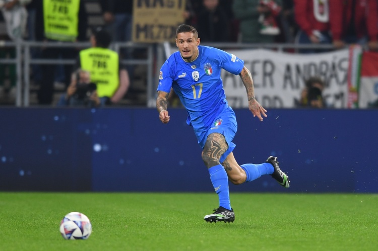 斯基拉：比薩、卡利亞里有意那不勒斯右后衛(wèi)馬佐基