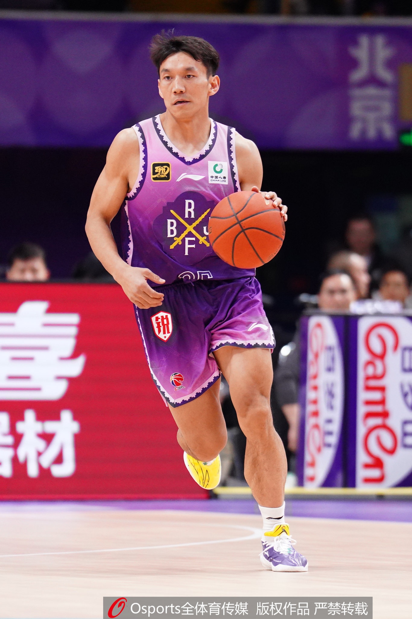 矣進宏：杜鋒指導(dǎo)是幫助我最多最大的人 男籃的教練里我最佩服他