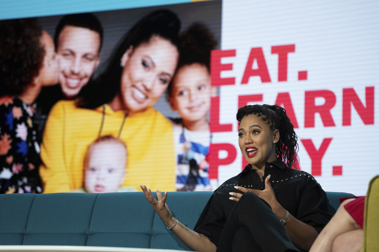 阿耶莎：最開始沒想到庫(kù)里會(huì)打NBA 一直以為他會(huì)成高中籃球教練