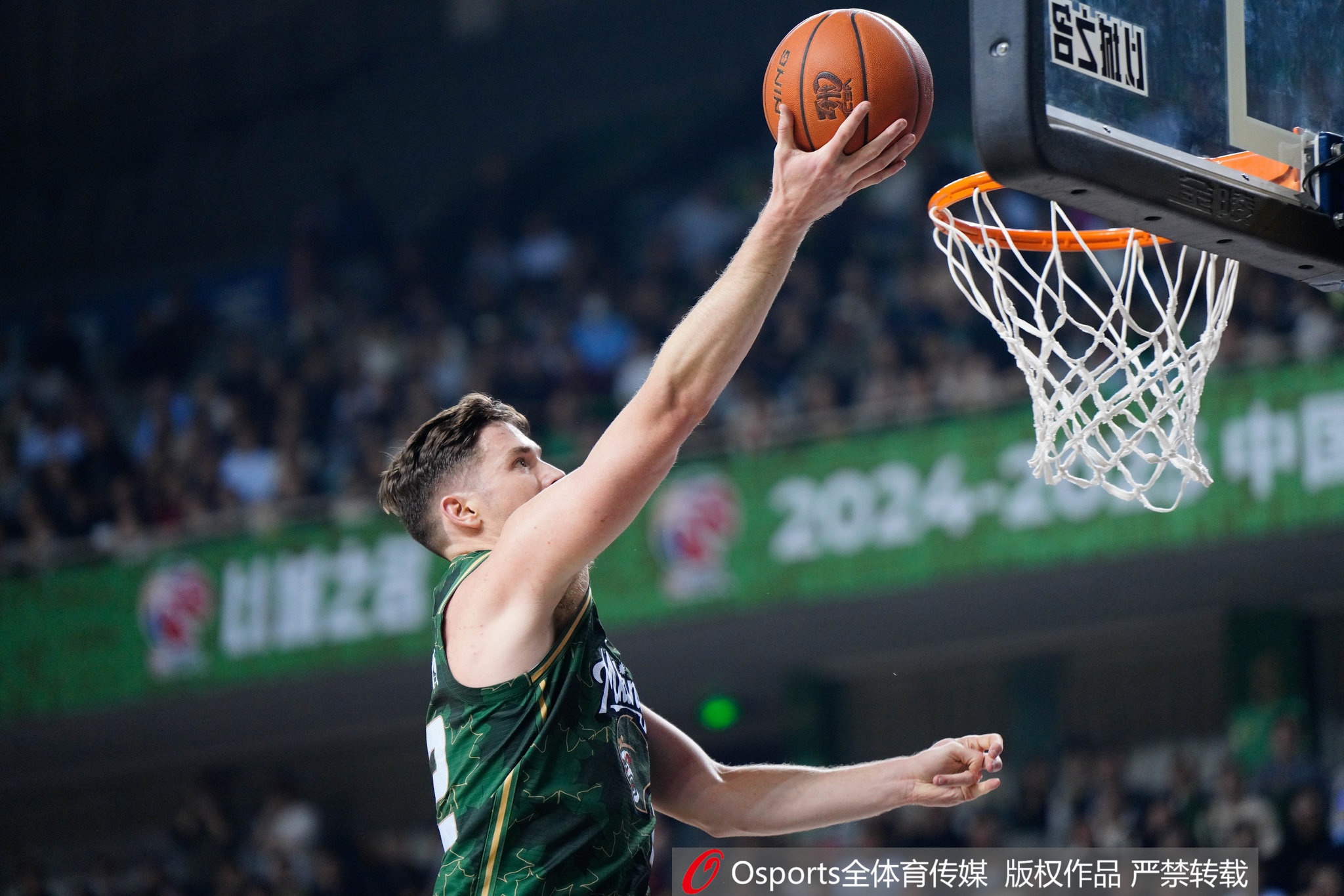 媒體人：CBA引進(jìn)外援受NBA和歐洲影響不小 利夫在歐洲3年300萬刀