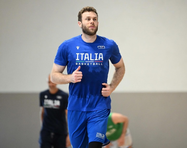 前隊(duì)友梅利談東契奇：別人不可能完成的事情 對(duì)他來說就是基操