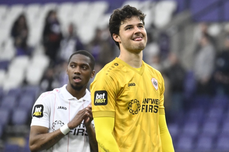 斯基拉：拉門斯轉(zhuǎn)會(huì)曼聯(lián)交易接近完成，轉(zhuǎn)會(huì)費(fèi)約2000萬歐+5年合同