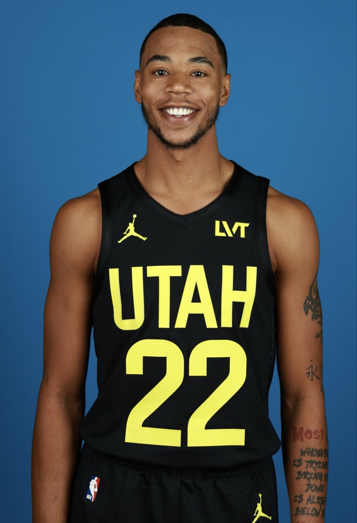 有動作了！名記：勇士和2023年落選秀側(cè)翼金西達(dá)成一份合同