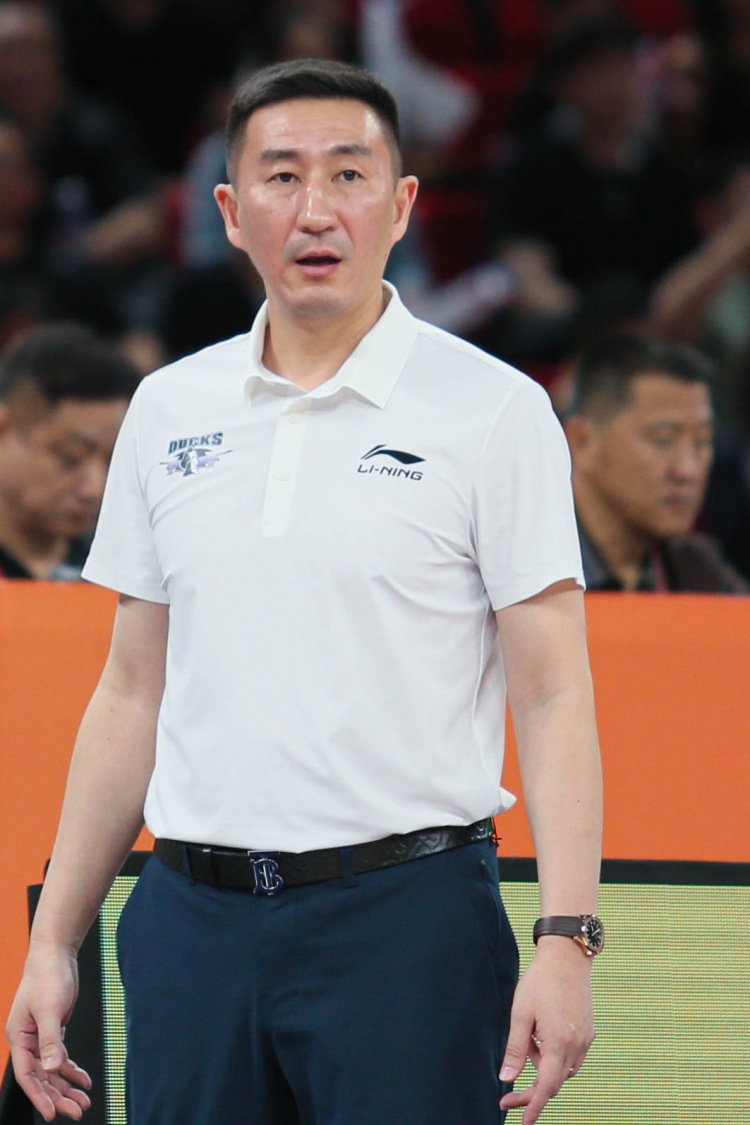 京媒：北京需要的是后衛(wèi)球員 市場上能夠?qū)崿F(xiàn)轉(zhuǎn)會的球員并不多