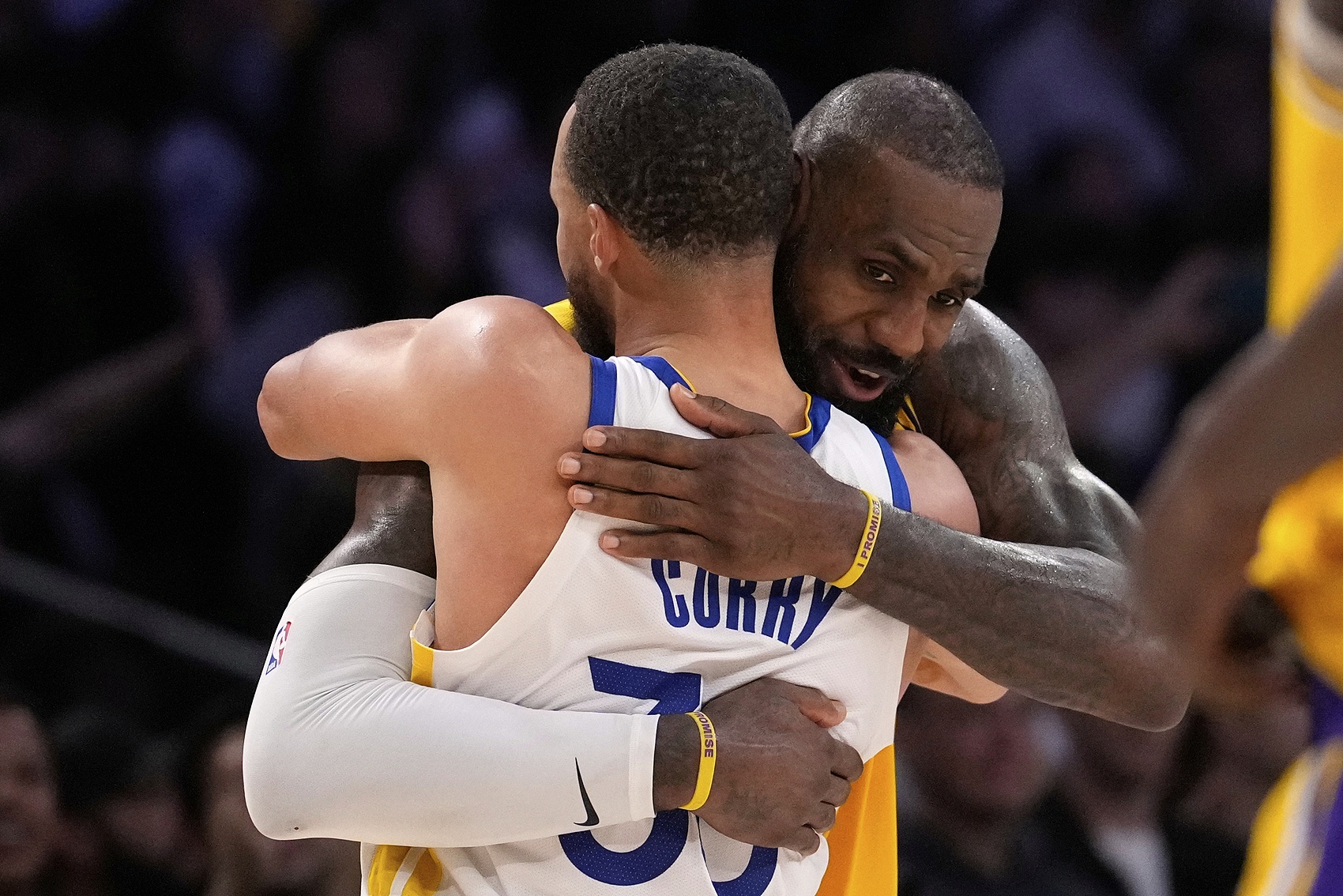 喬-約翰遜：相較東契奇 詹姆斯和庫里聯(lián)手更有機會奪冠