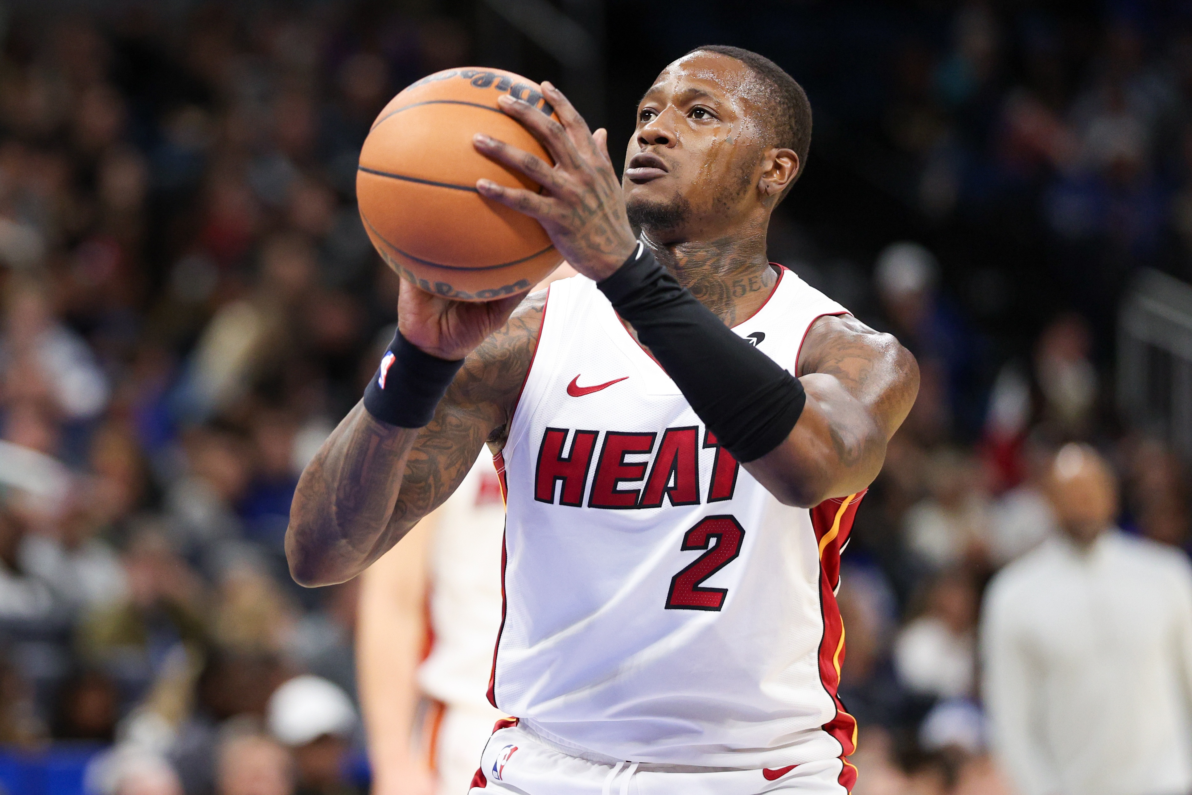 美記：熱火對(duì)買斷羅齊爾有一定興趣 但目前來看買斷不會(huì)很快發(fā)生