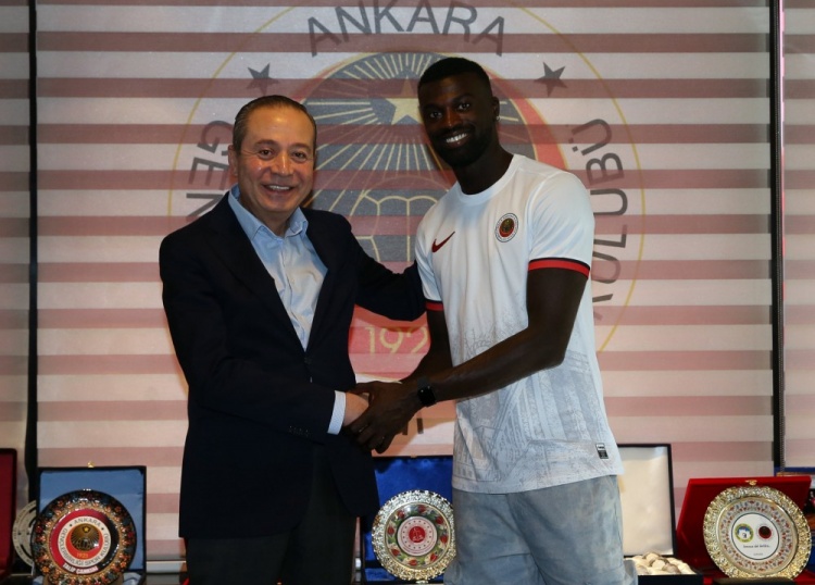 曾效力超10隊(duì)，官方：30歲前米蘭前鋒尼昂加盟土超根克勒比利吉