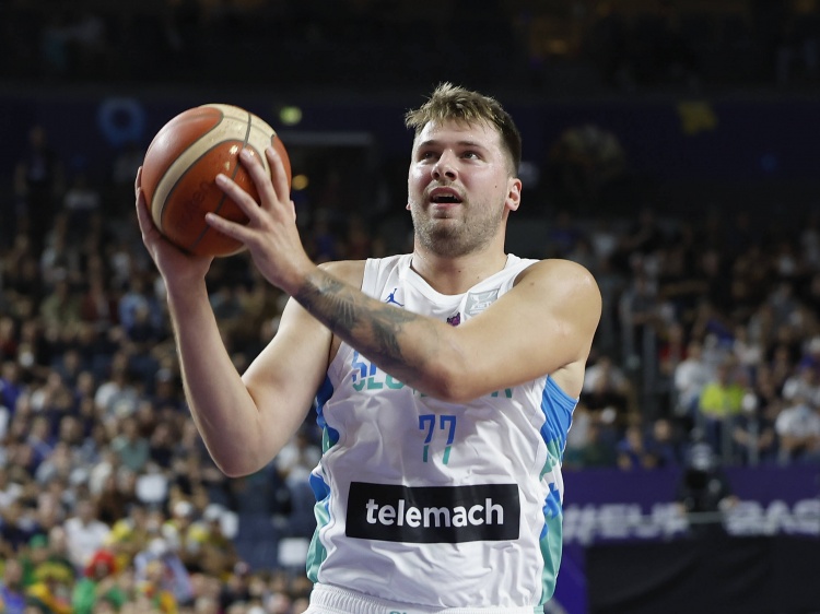 東契奇：我有時(shí)會(huì)控制不住脾氣 但一直努力想幫助球隊(duì)贏球