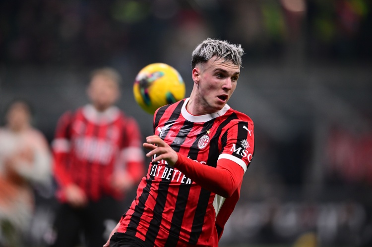 記者：A-希門尼斯加盟伯恩茅斯達(dá)成協(xié)議，預(yù)計(jì)今天早上飛往英格蘭