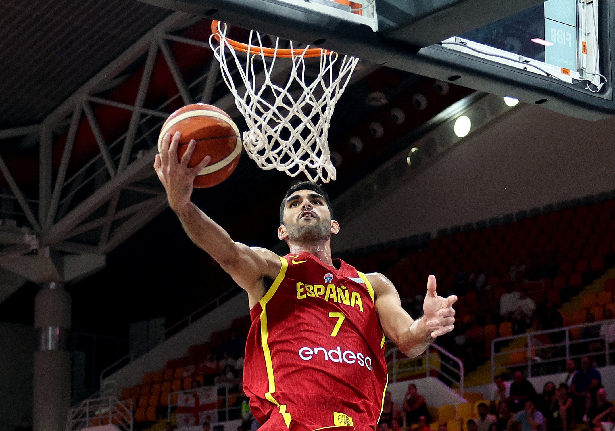 手感復(fù)蘇！阿爾達(dá)馬半場9中6&三分4中3砍下16分 另有4籃板