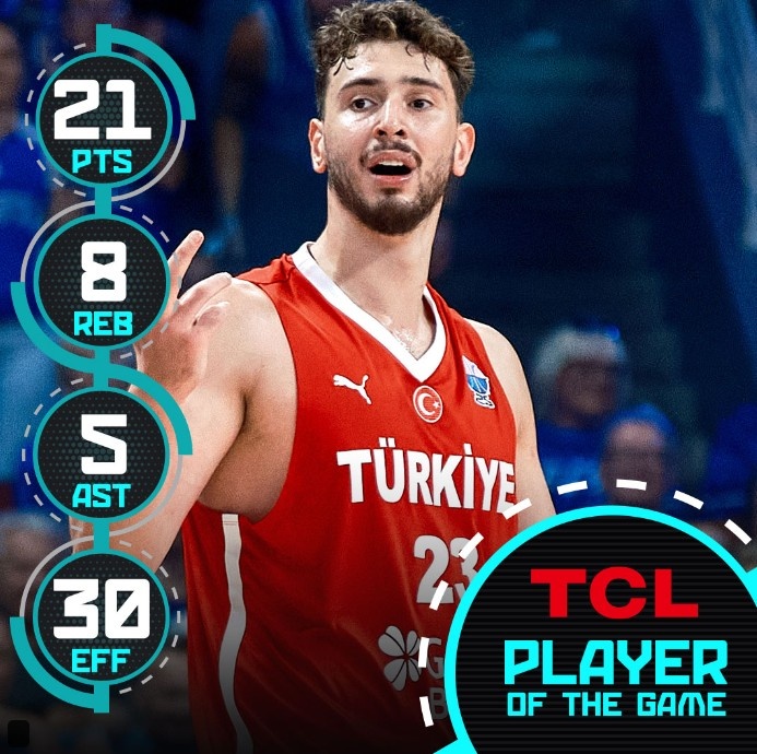 申京13投8中&三分3中2得到21分8板5助 賽后當(dāng)選全場(chǎng)最佳