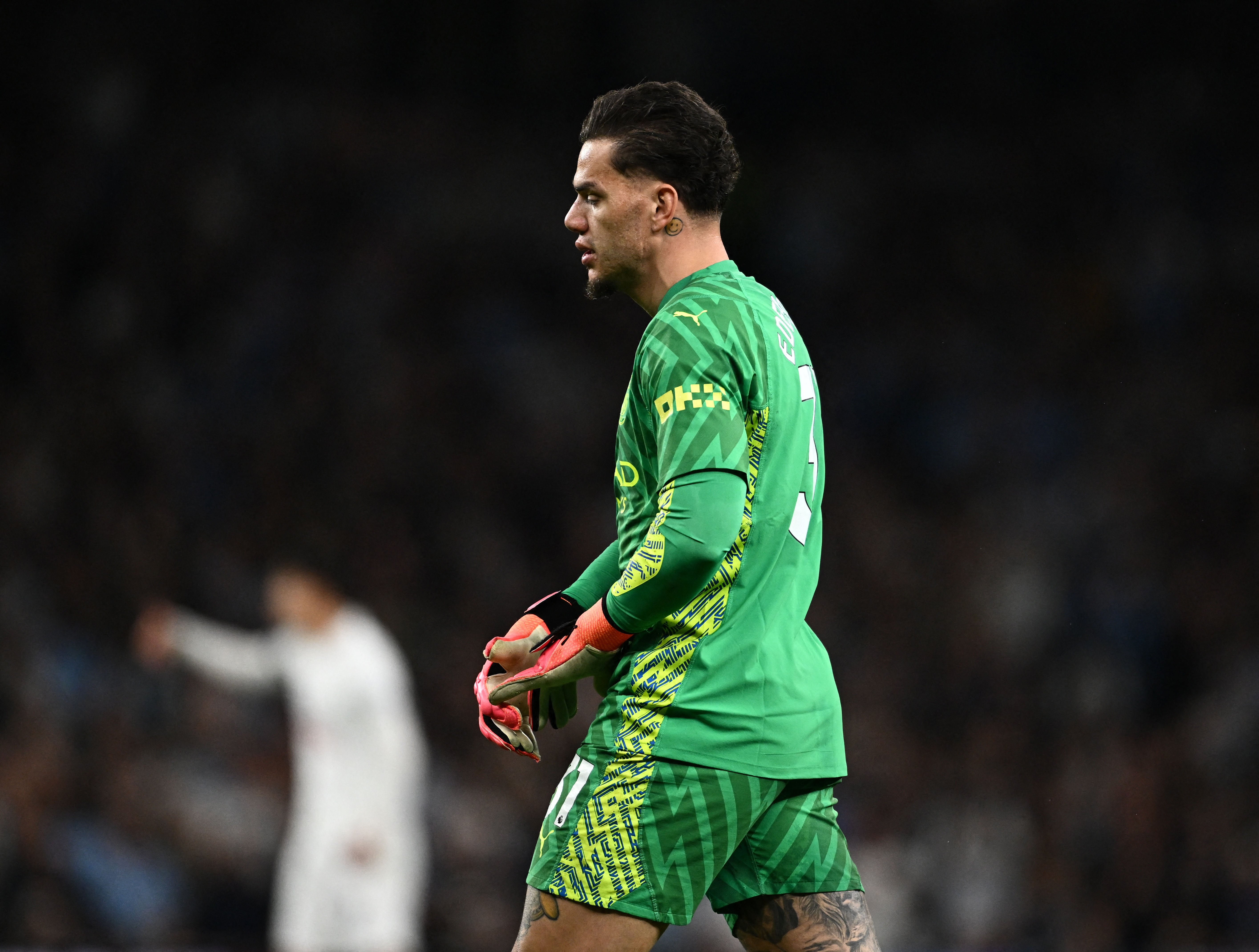 記者：費內(nèi)巴切總價1500萬歐簽埃德森達協(xié)議，曼城將追求多納魯馬