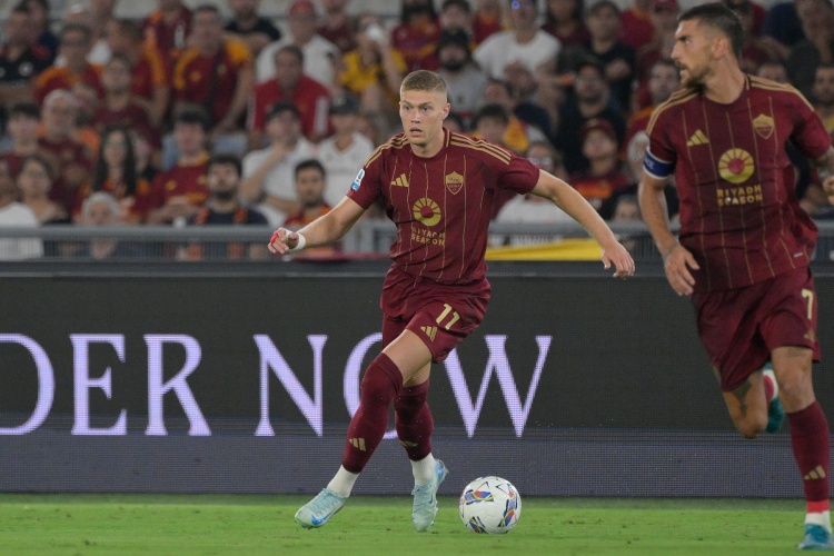 隆戈：AC米蘭繼續(xù)與羅馬接觸，推進多夫比克轉(zhuǎn)會