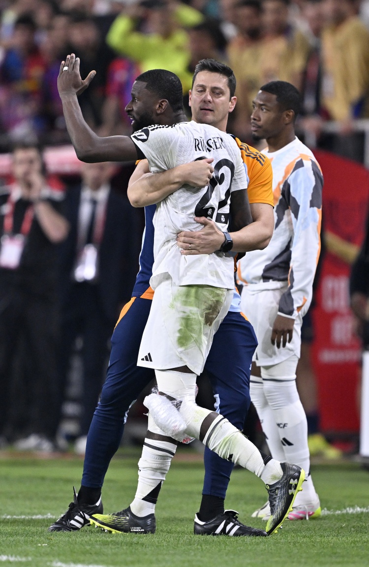 馬卡：呂迪格向自己扔膠帶的裁判親自道歉，對(duì)方也接受了他的道歉