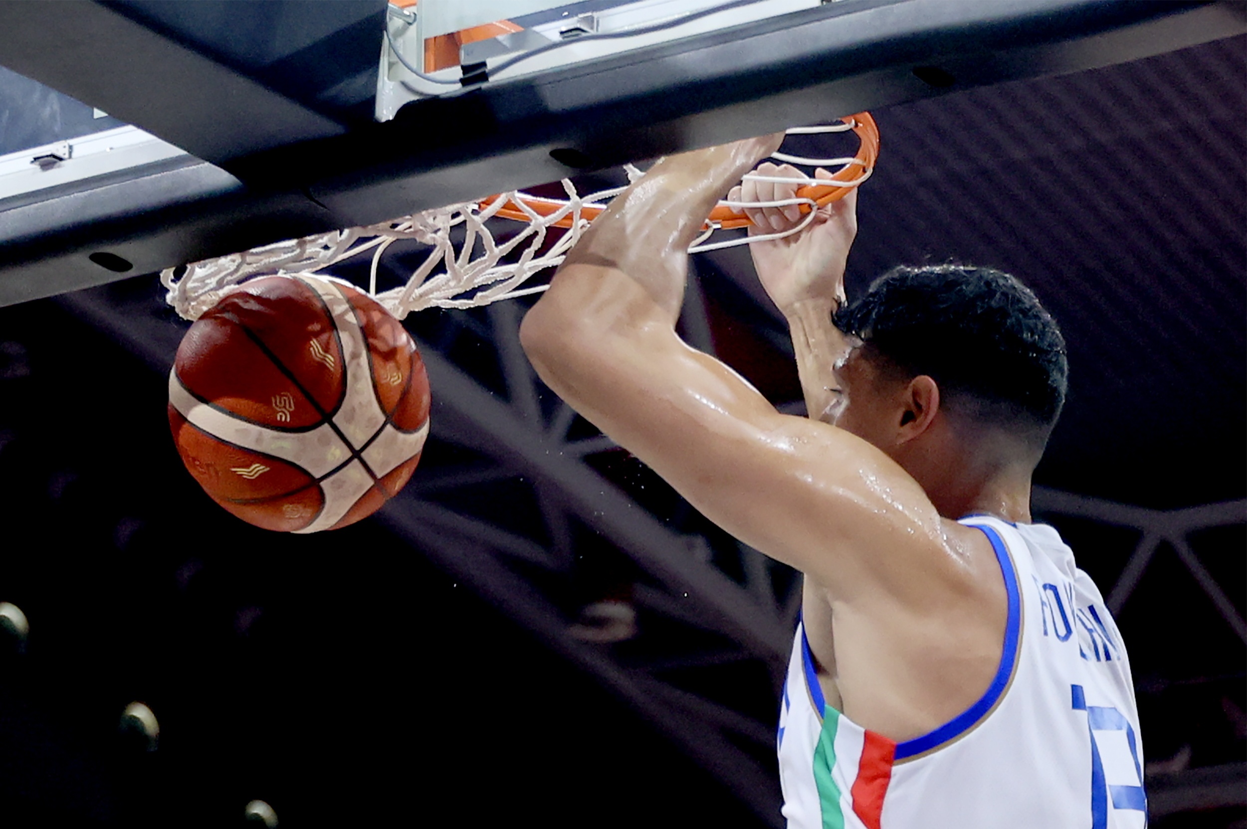 炸裂狀態(tài)！豐泰基奧7記三分狂轟39分8板3助！正負值+25冠絕全場！