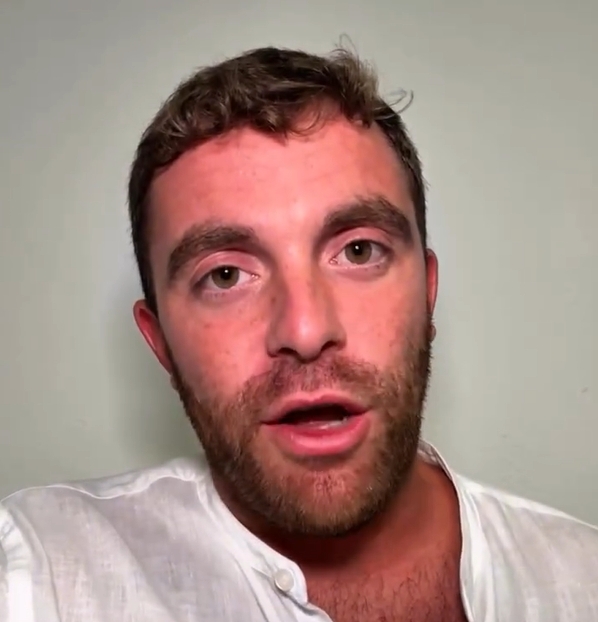 肉眼可見(jiàn)的疲憊！五大聯(lián)賽關(guān)窗，羅馬諾出鏡回顧今夏轉(zhuǎn)會(huì)